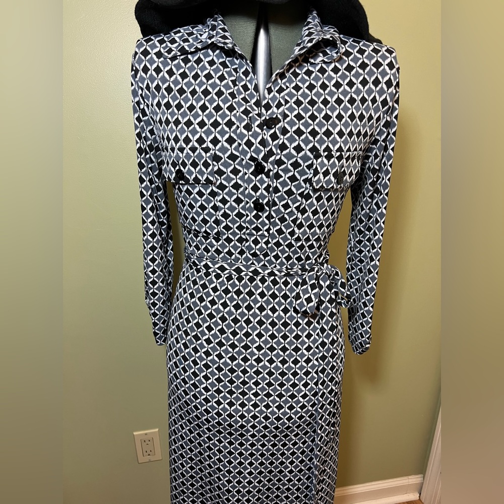 Carole Little Contemporary Geometric Long Sleeve Dress- 6
